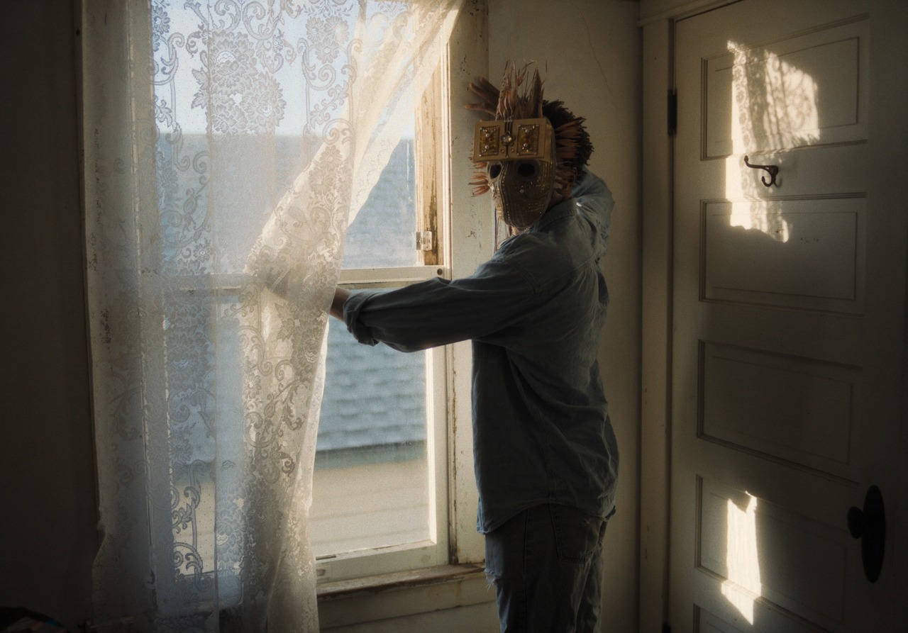 Can't Be Your Friend — frame 13